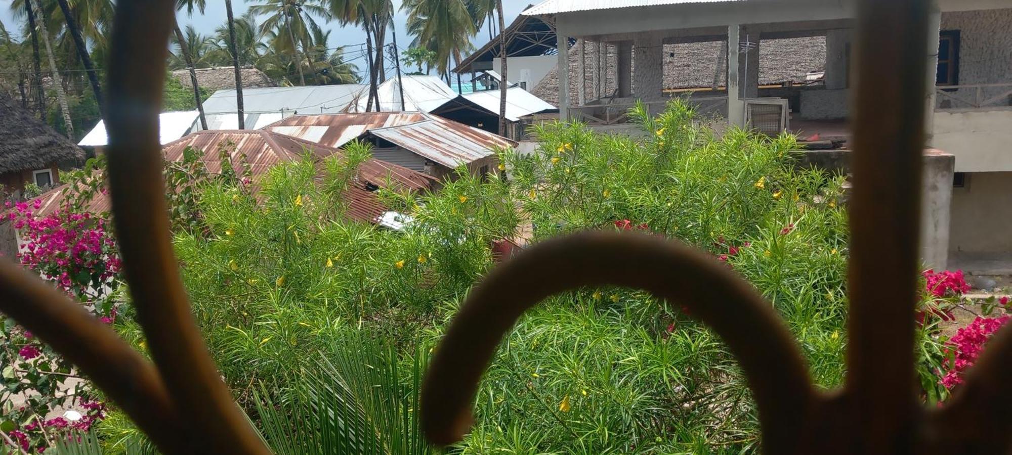 La Locanda Lodge - Apartment, 4 Double Rooms & Kitchen Near The Beach Jambiani  Extérieur photo